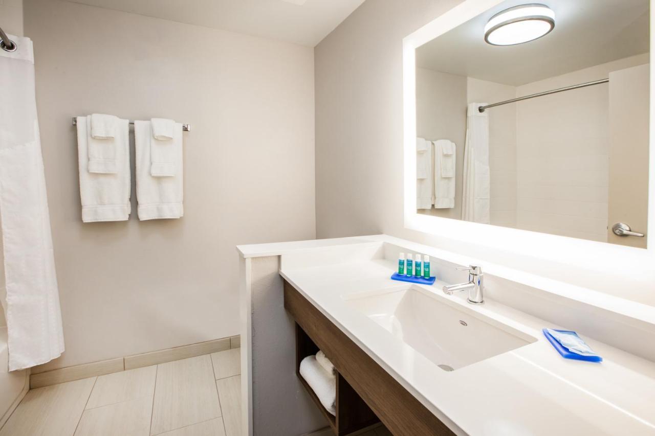 Holiday Inn Express Hotel & Suites Boston - Marlboro By Ihg Hudson Luaran gambar